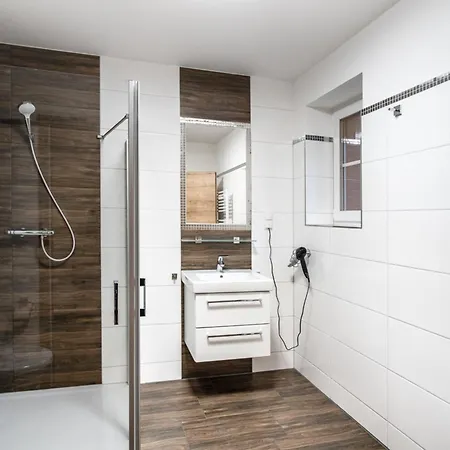 Vali - Odins Blick 3 - Drei Terrassen, Privatstrand, Sauna, Ruhige Lage Apartament Lobbe